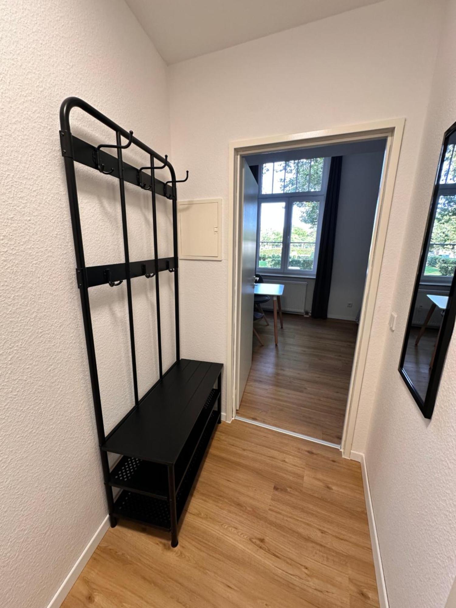 Zentrales Apartment Mit Parkplatz Хокенхайм Екстериор снимка